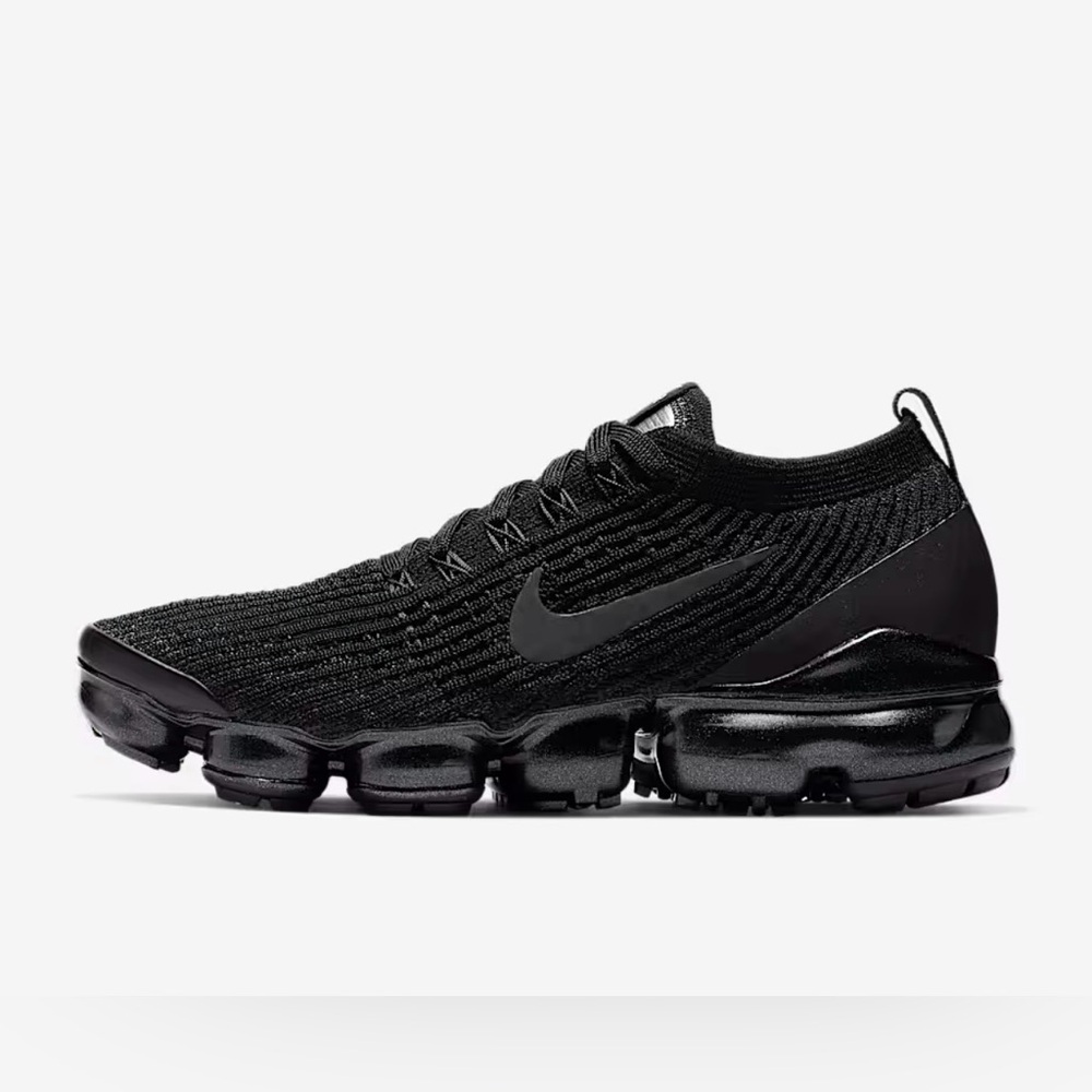 Nike Black Knit Athletic Shoes